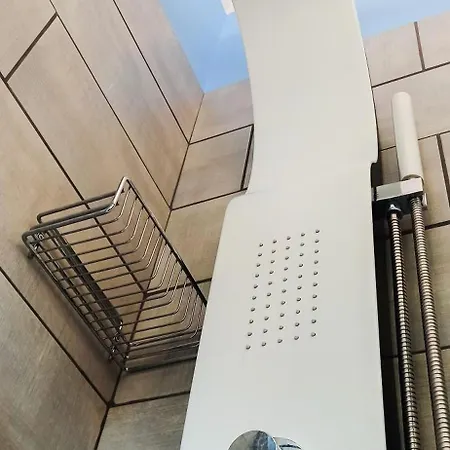 Oikia Apartment *